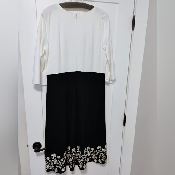 Christian Siriano for J. Jill Cream Black Embroidered Ponte Knit Dress - Picture 2 of 4